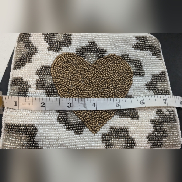 Francesca's Glass Beaded Pouch Clutch Bag Purse Gold Heart Leopard Cougar Spots - Picture 5 of 7